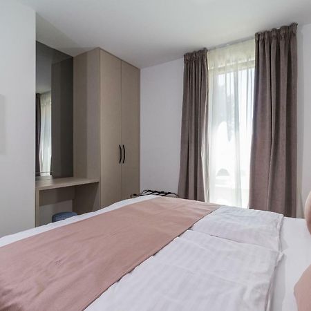 Luxury Apartments Magali 3 Rovigno Esterno foto